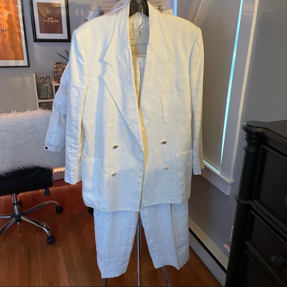 Gianni Versace White Linen Suit Sz 46 (Tailored Pants Sz 6)